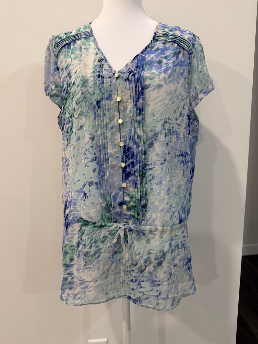 Banana Republic Sheer Abstract Print Blouse L | Career Chic | Office Wear